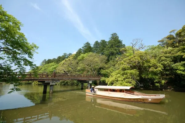 松江 堀川めぐりの舟と橋